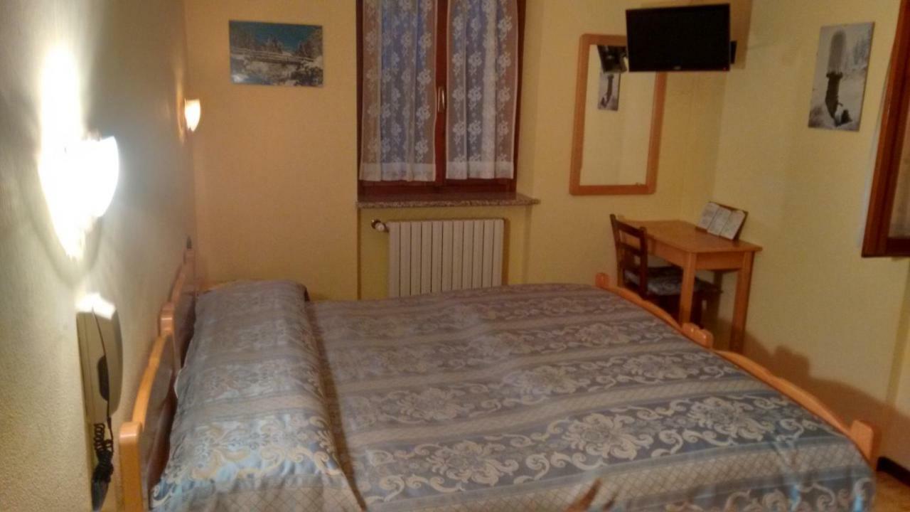 Albergo Ristorante Sole Mezzoldo Екстер'єр фото